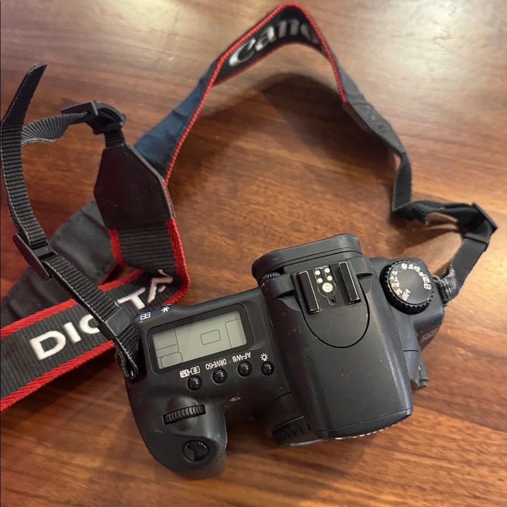 Canon EOS DSLR 20D w/18-55 lens kit Digital Camera